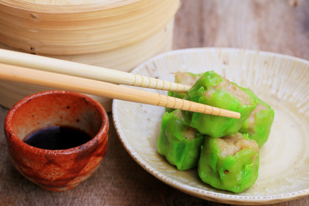 中国蒸的虾饺