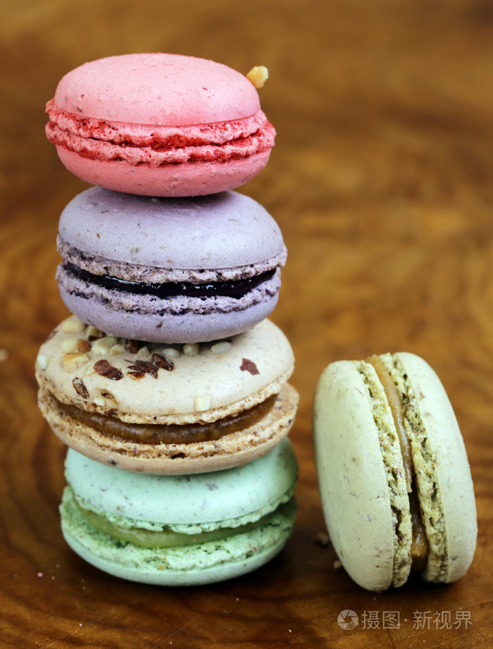 传统的法式甜点杏仁多彩饼干杏仁饼