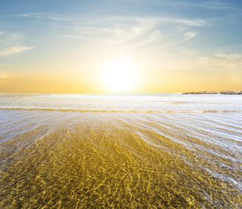 海海湾日落时