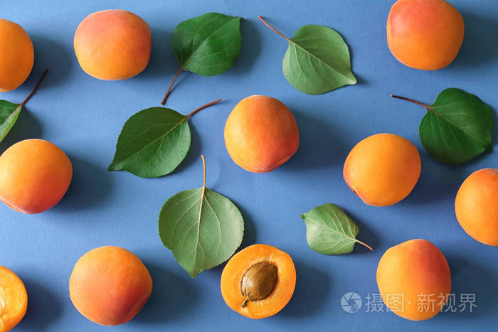 新鲜成熟杏子