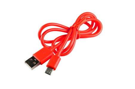 红色的微型 Usb 到 Usb 电缆