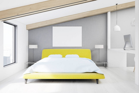 灰色的阁楼卧室，木地板，黄色