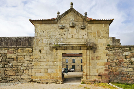 葡萄牙门和墙壁
