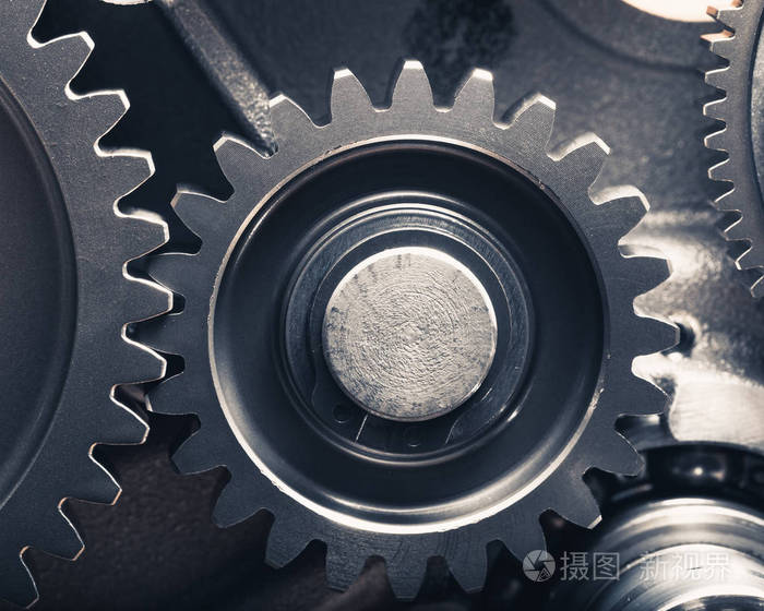 发动机齿轮,工业背景