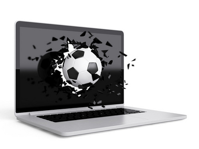 足球摧毁笔记本电脑