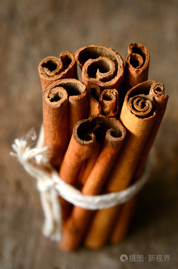 一堆的肉桂棒