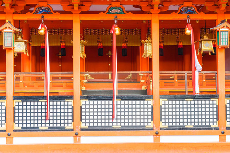 美丽的建筑 Fushimiinari 吉大社 Shrinetemple 在京都