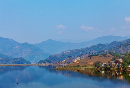 景观湖和山