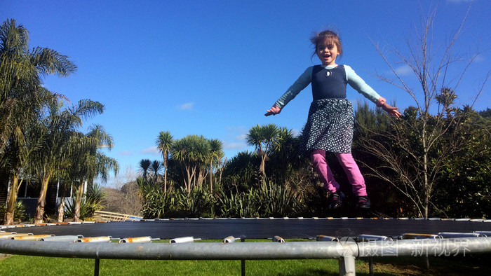 可用于营利性的商业,广告目的授权限制暂无图片作者lucidwaters新媒体