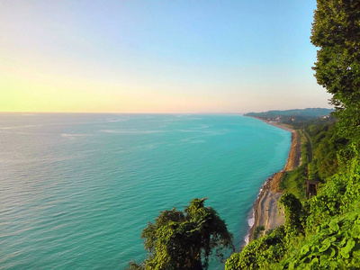 美丽的海滩，日落，巴统植物园全景