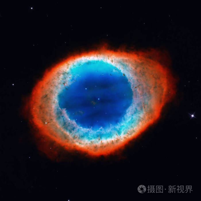 环状星云是一个行星状星云在天琴