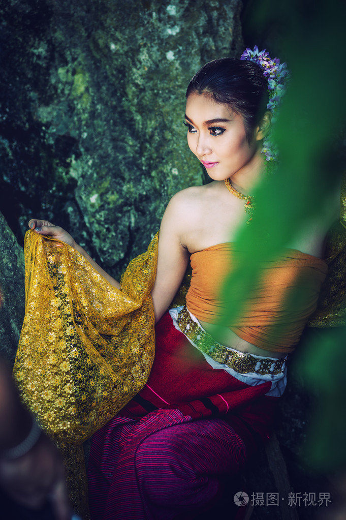 古代妇女的传统服装的泰国