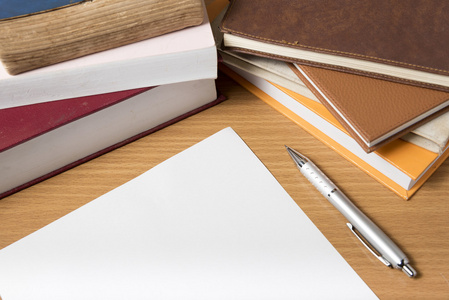 写作本书图片-写作本书素材-写作本书插画-摄图新视界