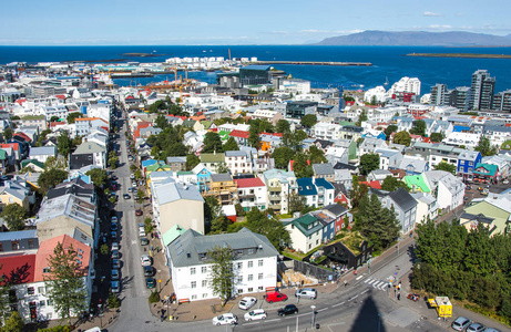 风景查看的雷克雅未克冰岛资本市夏季