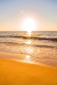 大海尽头的夕阳图片-大海尽头的夕阳素材-大海尽头的夕阳插画-摄图新
