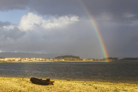 彩虹在 Arousa 岛