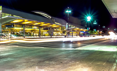 清晨行动在圣何塞加州国际机场照片