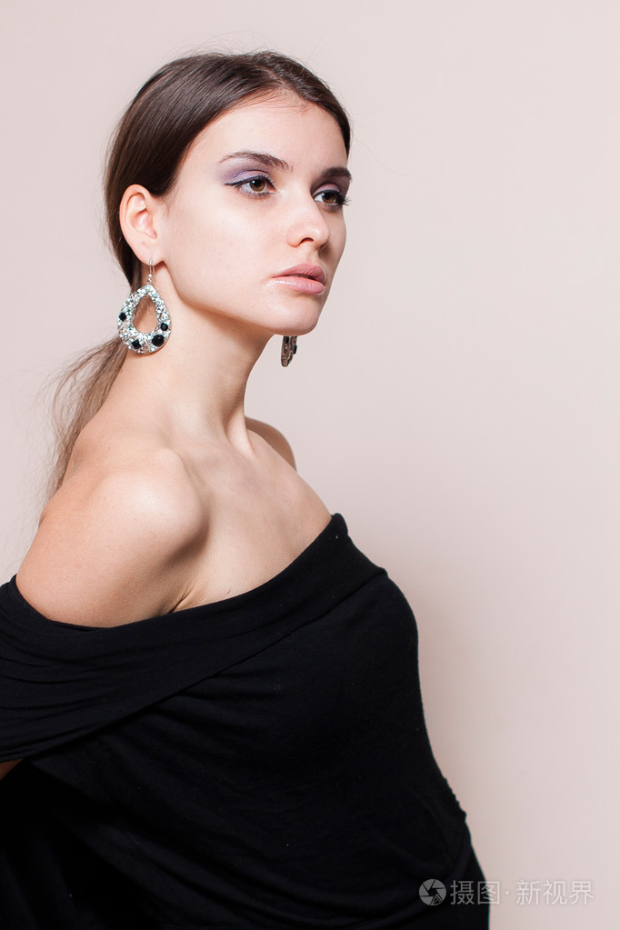 时尚前卫肖像的女人