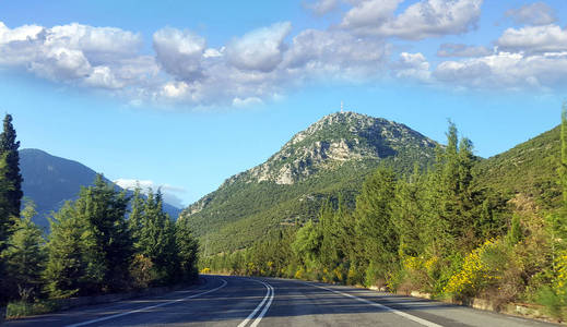 山上的路