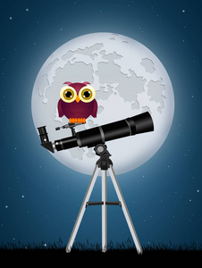 望远镜在月光下