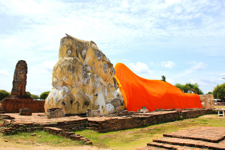 扫管笏 Lokaya Sutha 在大城府，泰国卧佛