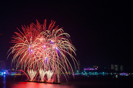 芭堤雅烟花节 2015