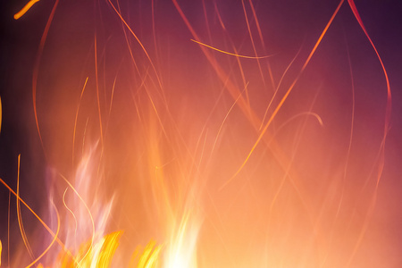 被点燃火花图片