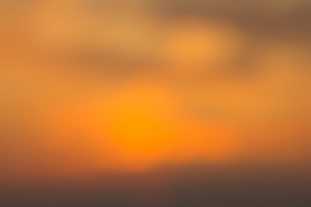 多彩的日落背景模糊的抽象景