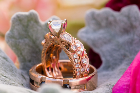 自定义玫瑰金结婚戒指饰品