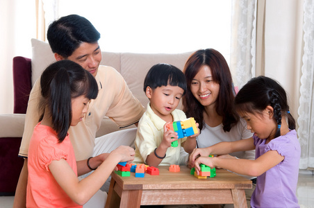 亚洲家庭生活方式图片
