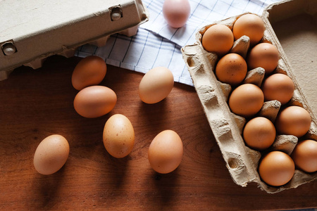 从有机鸡蛋农场，健康食品的新鲜和有机鸡蛋