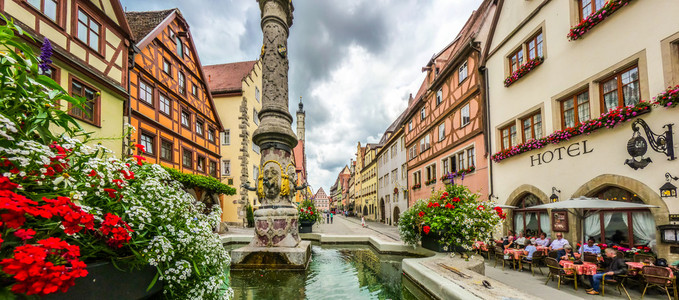 美丽的景色的历史小镇的滕堡，德国