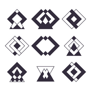 一组9种时髦的几何形状。 种族纹身。 胯下子叶