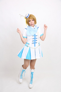 跳舞女孩在白色背景中孤立的肖像 Cosplay