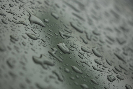 雨落在车玻璃涂层保护皮肤图片