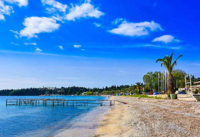 希腊海滩在地中海岛屿科孚岛克