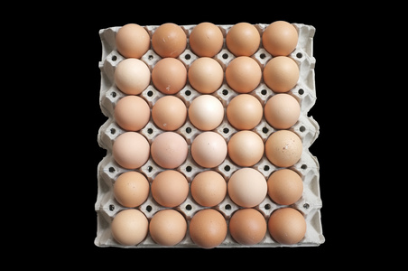 纸箱新鲜棕色鸡蛋