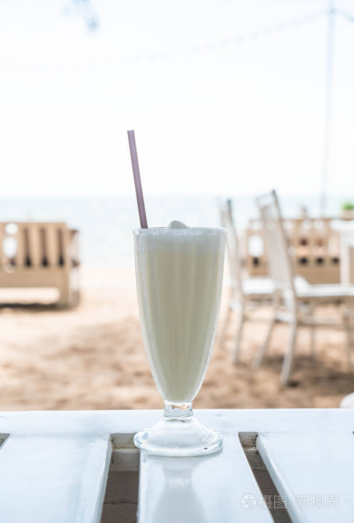 香草奶昔奶昔