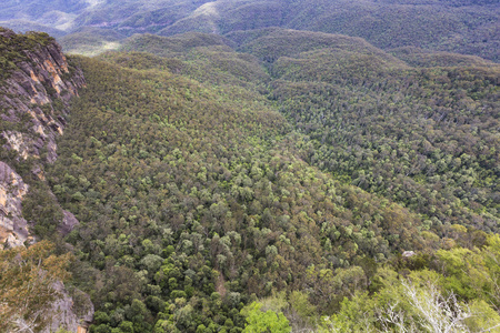 著名的三个姐妹岩层在蓝山 Na