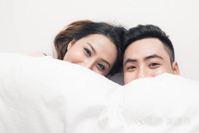 夫妻都阳了可以睡一张床吗_婴儿可以睡大人的床吗_儿童可以睡磁疗床吗