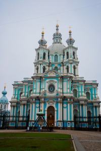 斯莫尔尼大教堂圣彼得堡俄罗斯图片