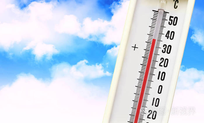 温度计显示高温度在夏天反对