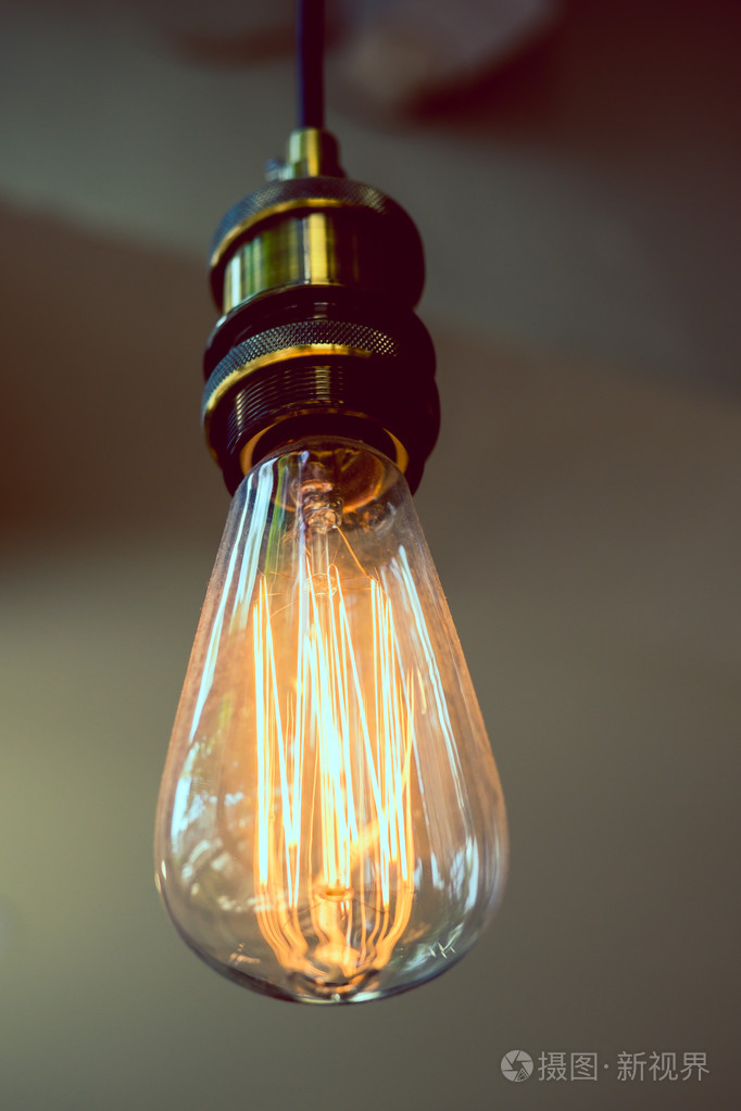 摄图新视界 照片 物体 发光的复古灯装饰.jpg