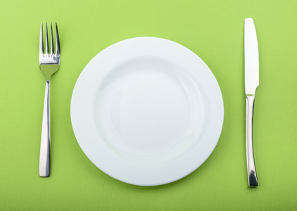 叉上脏盘子图片-叉上脏盘子素材-叉上脏盘子插画-摄图新视界