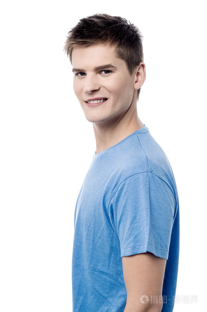 帅笑的年轻人照片-正版商用图片0e8t55-摄图新视界