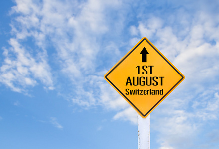 词的第 1 次 8 月瑞士在黄色标志