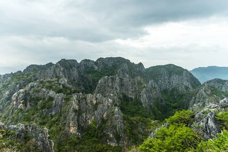 云和山