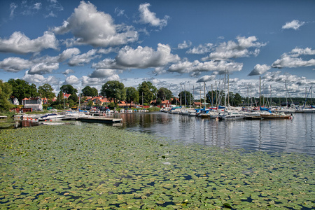 在斯德哥尔摩，瑞典附近梅拉伦湖小镇滨海