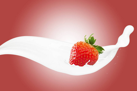 草莓牛奶溅
