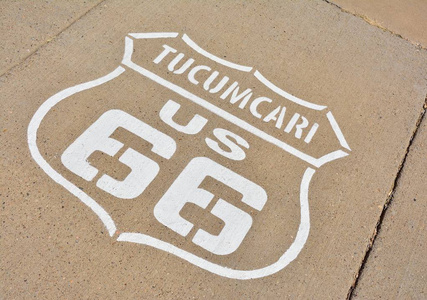 66 号公路标志在新墨西哥的 Tucumcari